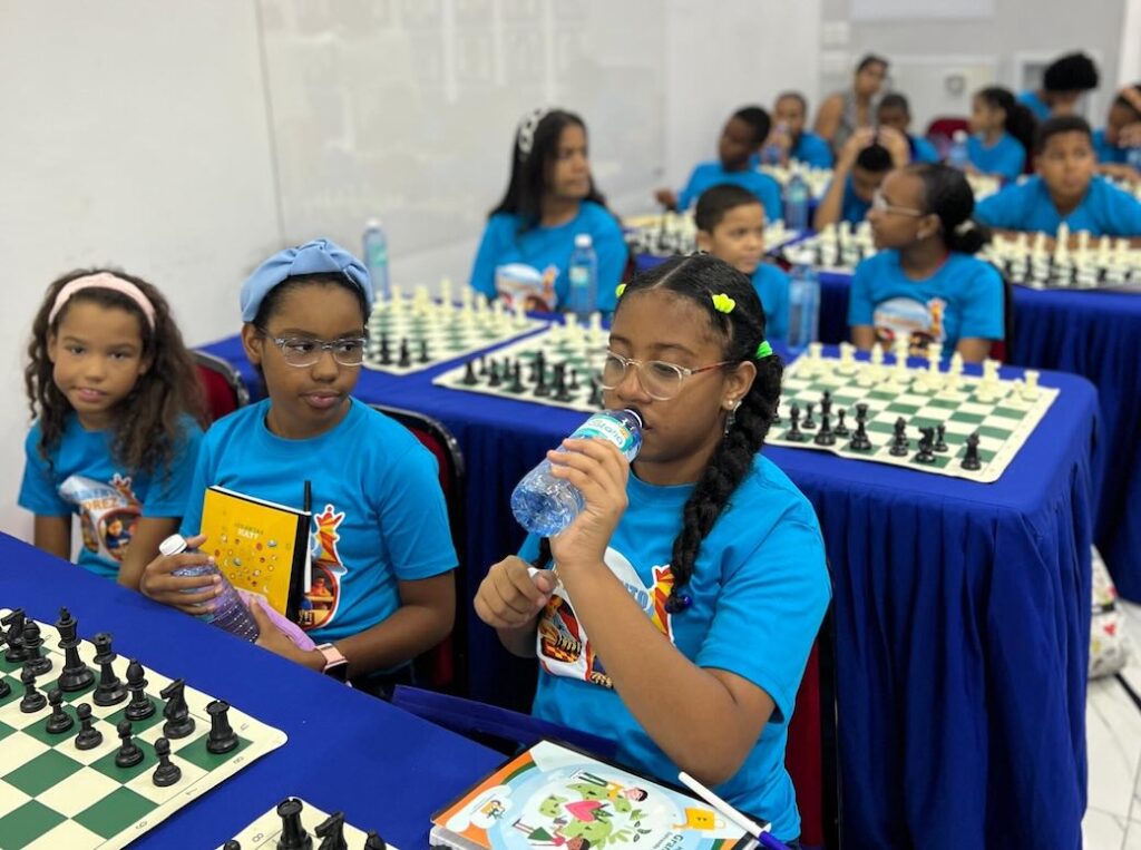 Federación Dominicana de Ajedrez destaca iniciativa histórica liderada por Omayra Aybar en San Cristóbal